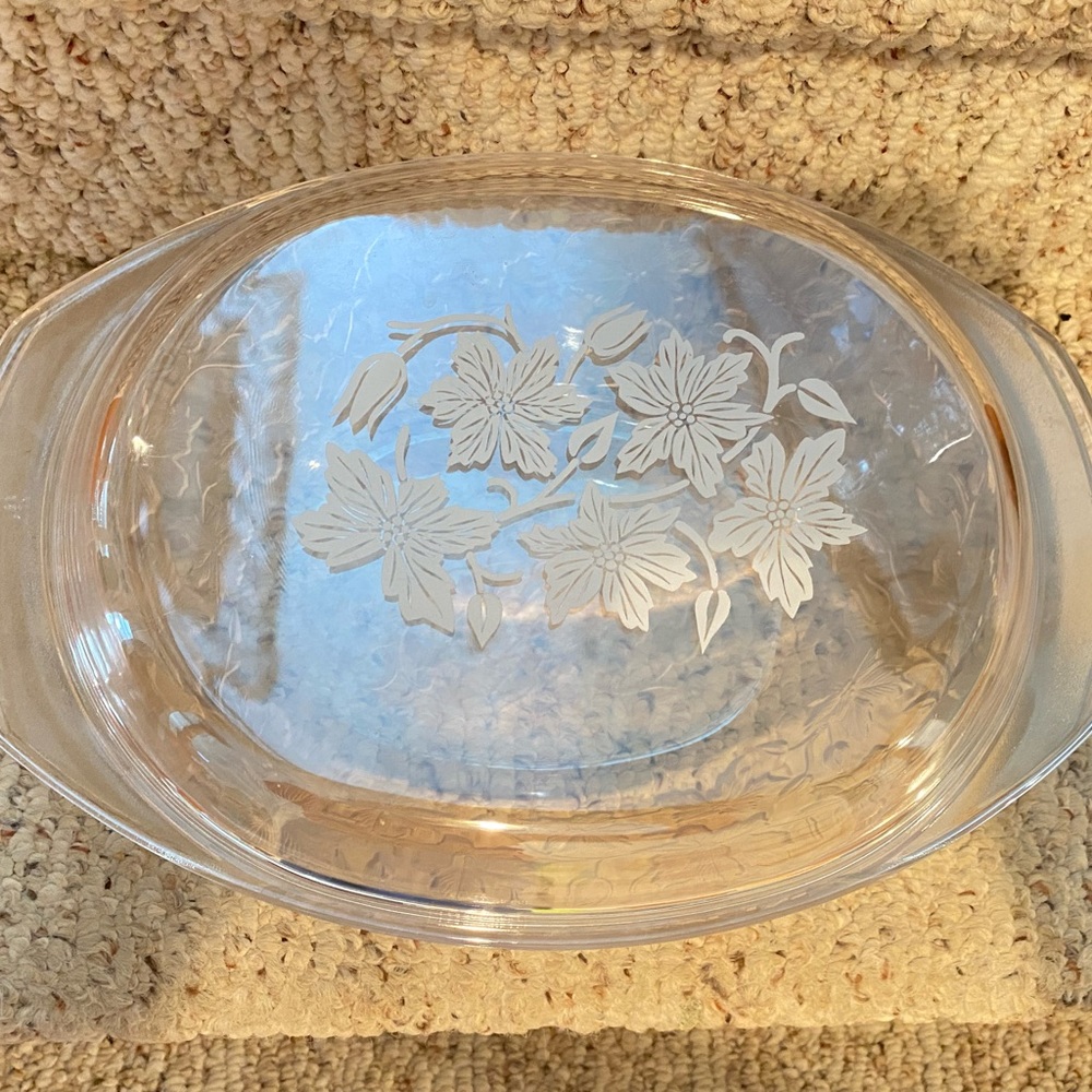 Vintage 3 quart casserole crystals Fantasia dish